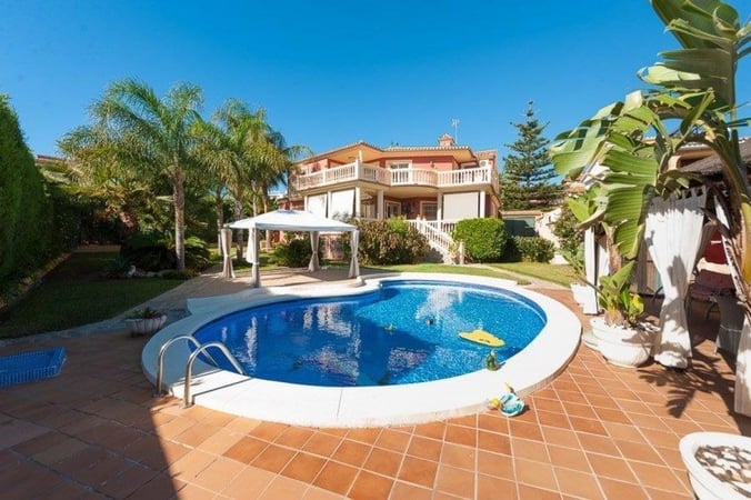 Villa in Torremolinos - view 1