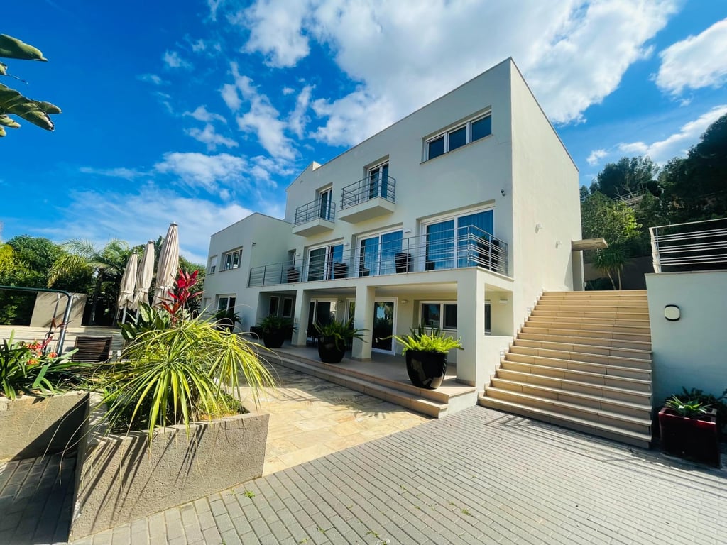 Villa in Denia - Image 2