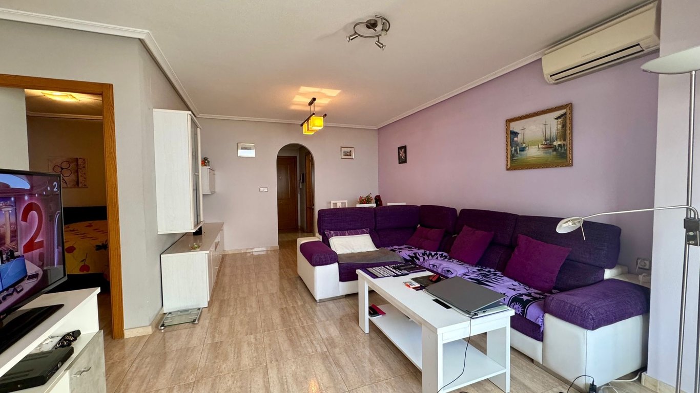 Apartment in Torrevieja - Image 2
