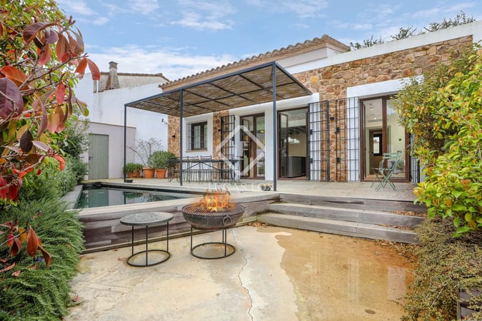 House in Girona - view 1