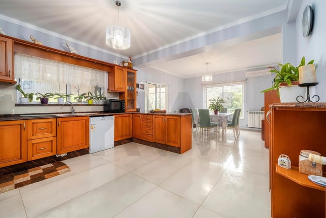 Villa in Bordeira - view 1