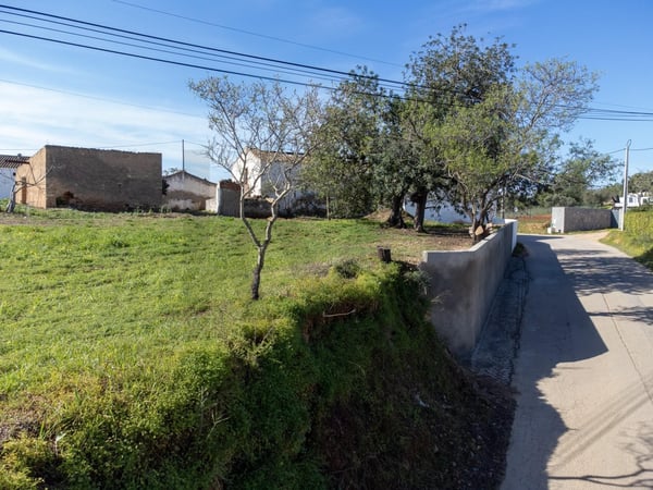 Villa in Pechao - view 1