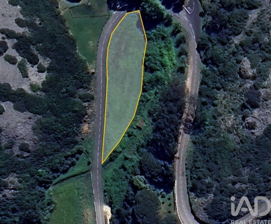 Land in Pero Moniz - view 1