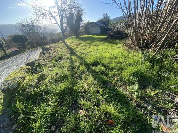 House in Covas - view 1