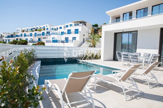 Villa in Chlorakas - view 1