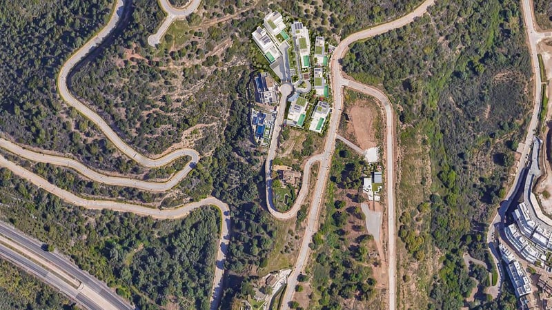 Land in Marbella - view 1