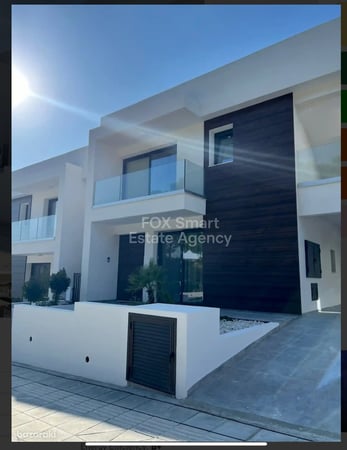 House in Pyla - view 1