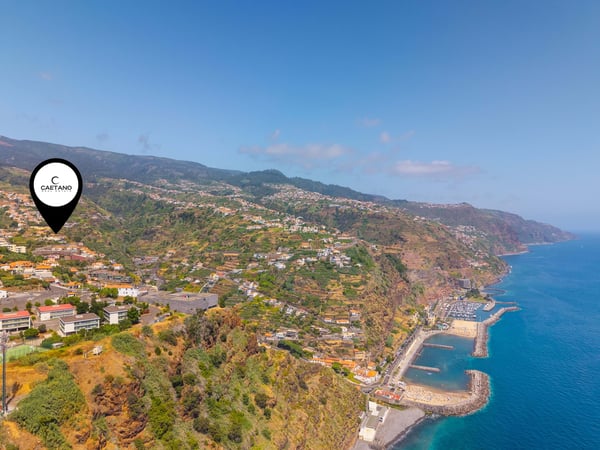 Land in Estreito da Calheta - view 1