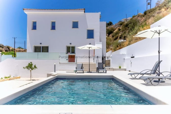 House in Kissonerga - view 1