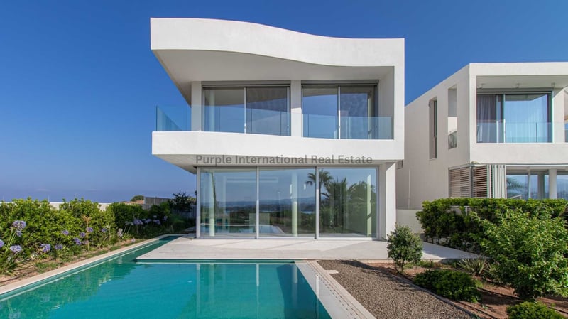 House in Pegeia - view 1