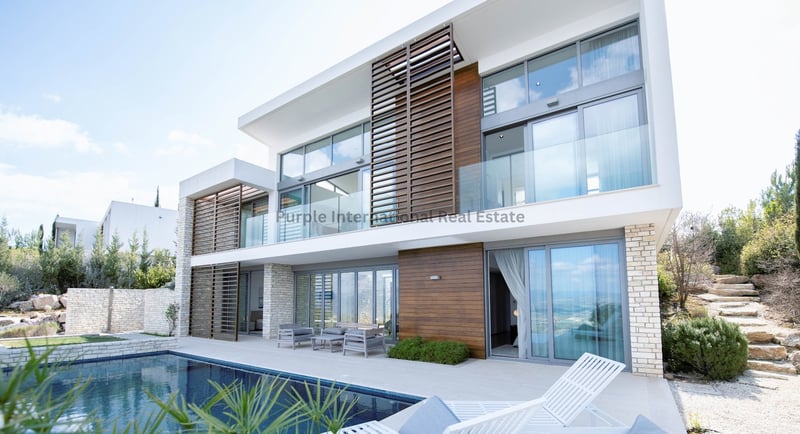 House in Tsada - view 1