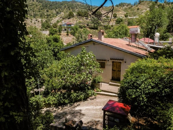 House in Foini - view 1