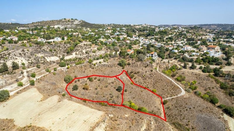 House in Armou - view 1