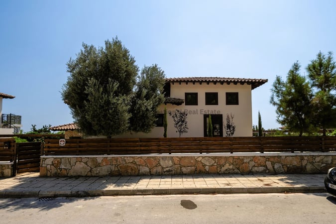 House in Souni - view 1