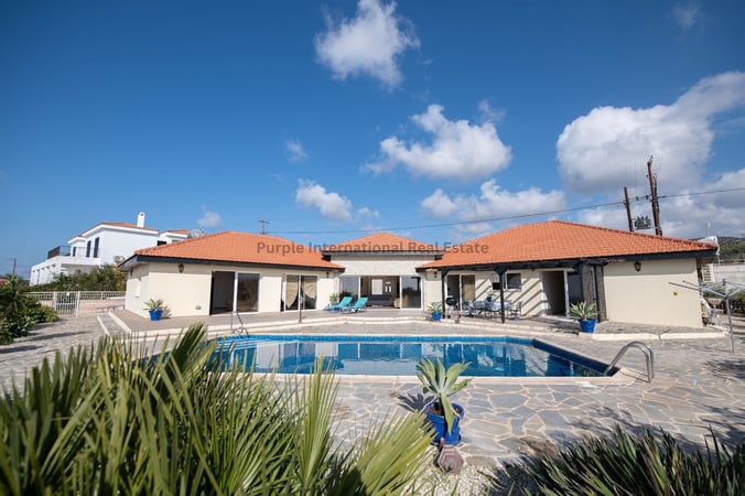 House in Pegeia - view 1