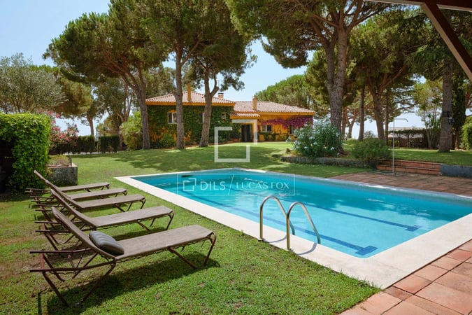 House in Sant Vicenc de Montalt - view 1