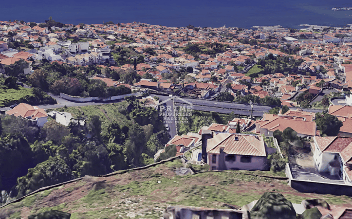 Land in Funchal - view 1