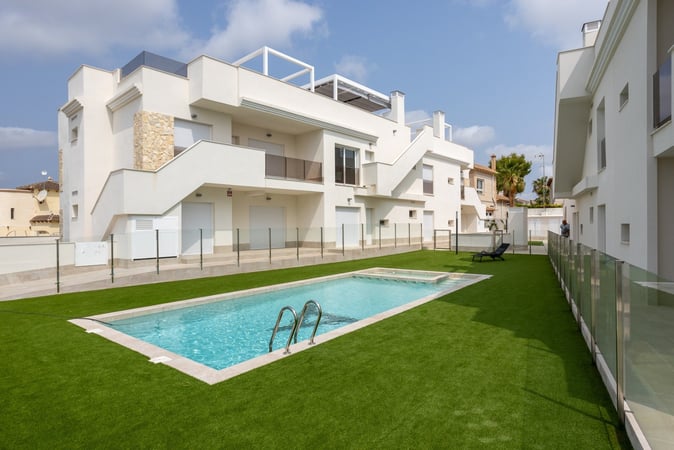 Apartment in San Miguel de Salinas - view 1