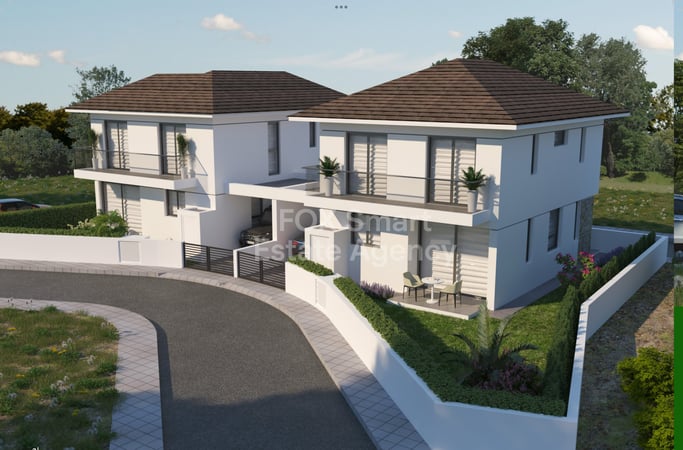 House in Alaminos - view 1