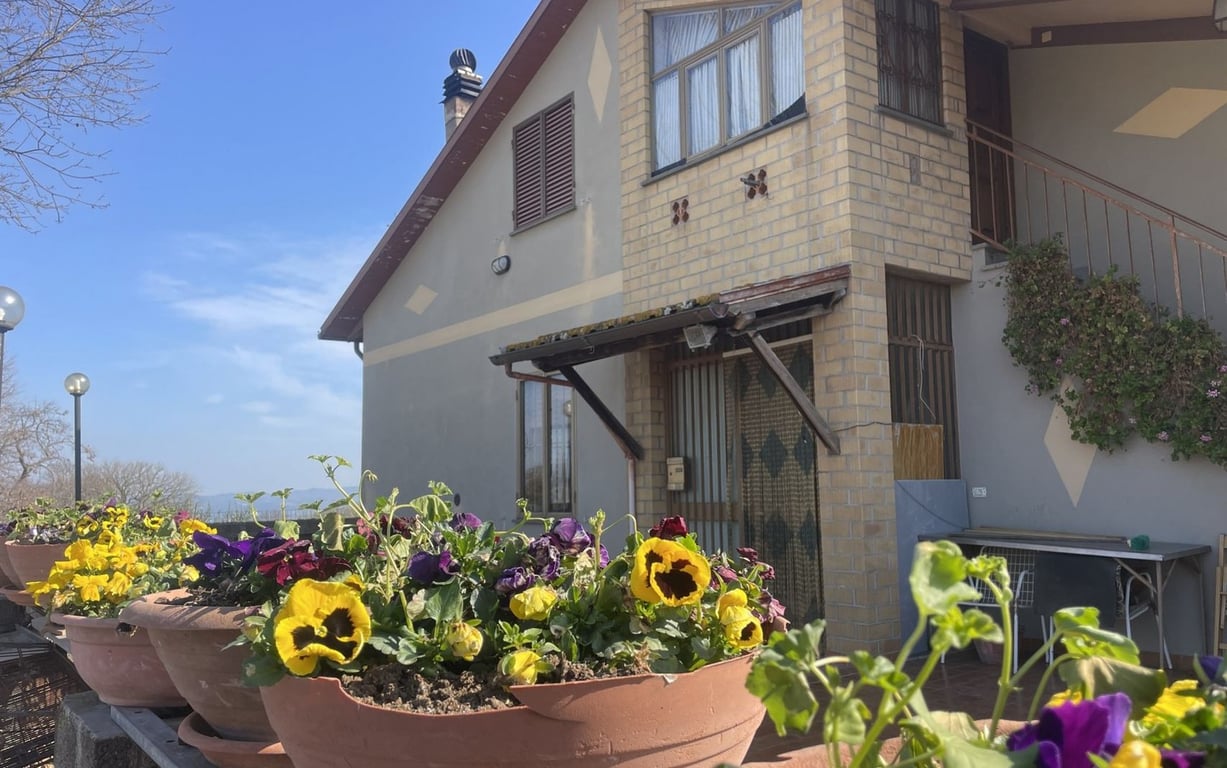 House in Orvieto - Image 3