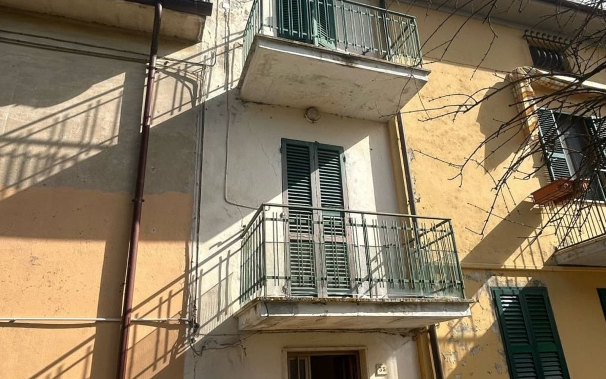 House in Castiglione del Lago - Image 2