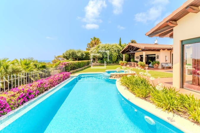 House in Barcelona - view 1