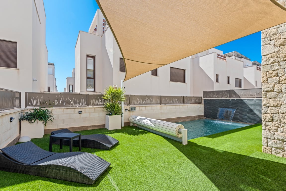 Villa in Ciudad Quesada - Image 2