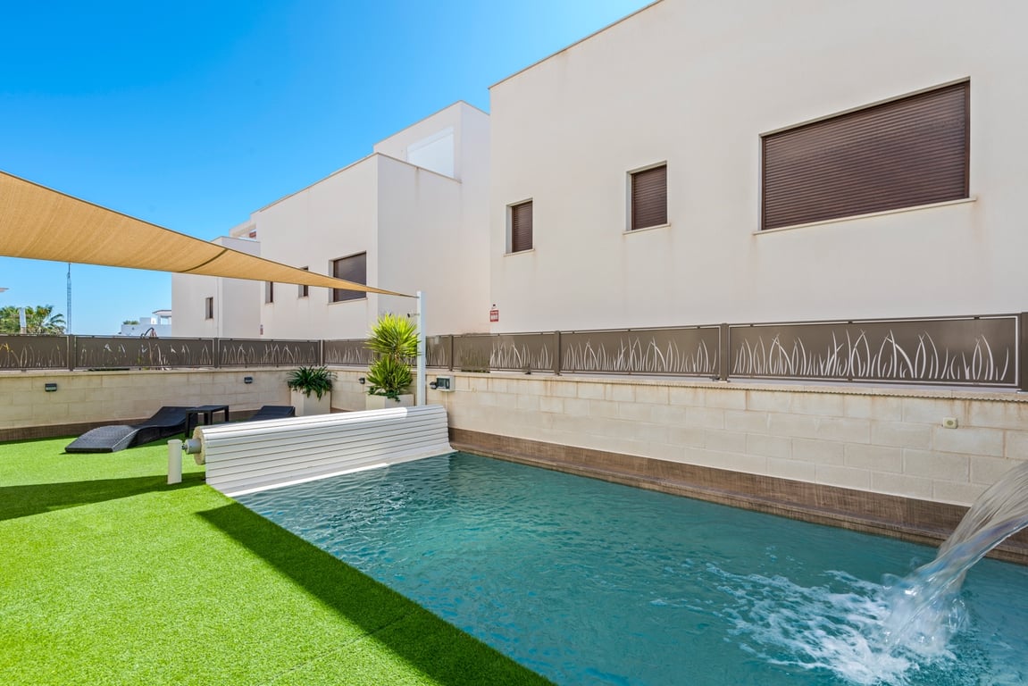 Villa in Ciudad Quesada - Image 3