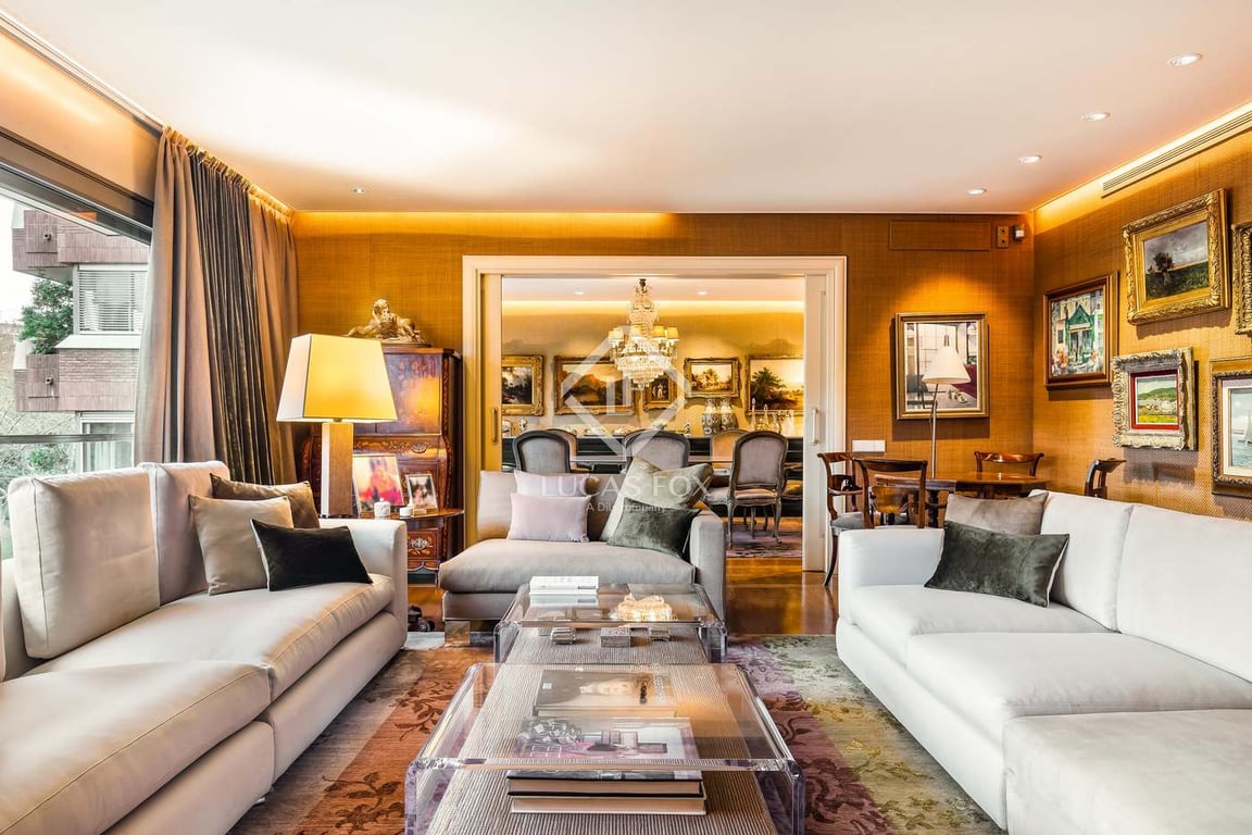 Apartment in Barcelona - Image 2