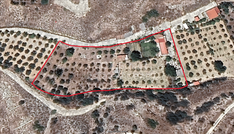 Land in Aradippou - view 1