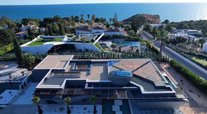 House in Carvoeiro - view 1