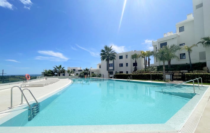 Penthouse in Estepona - view 1