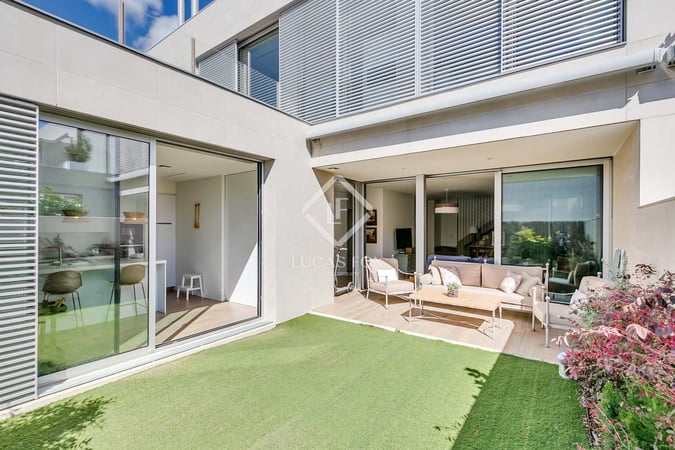 House in Madrid - view 1