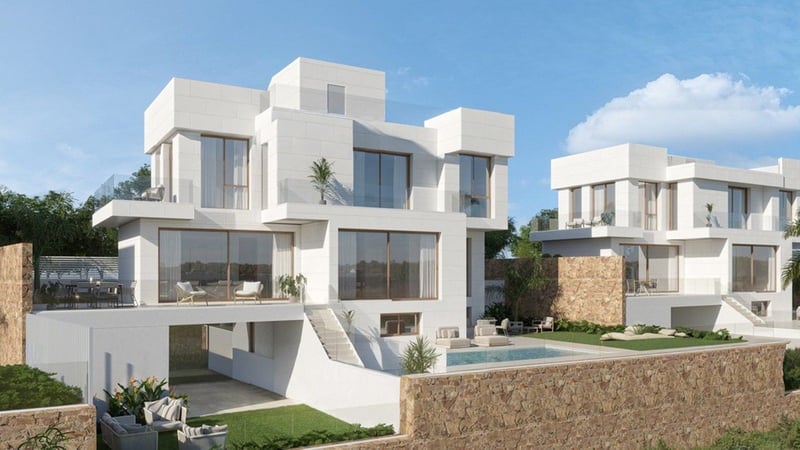House in Estepona - view 1