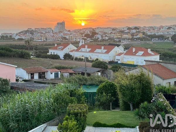 House in Lourinha - view 1