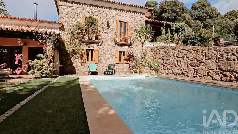 House in Gouveia - view 1