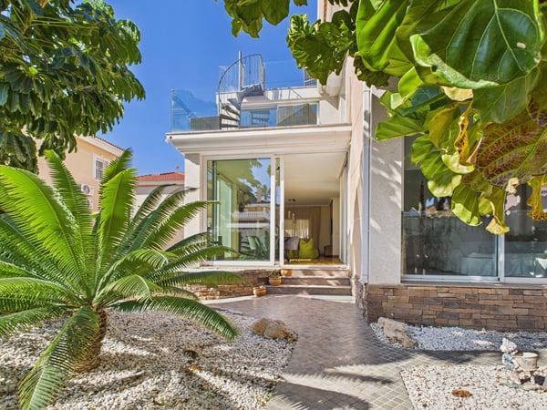 Villa in Los Alcazares - view 1