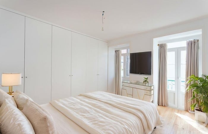 Apartment in Merces - view 1