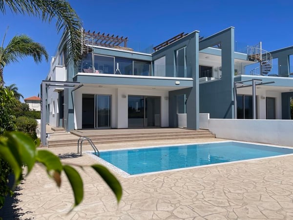 Apartment in Perivolia - view 1