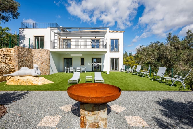 Villa in Lagoa - view 1