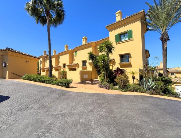 House in San Roque Club - view 1