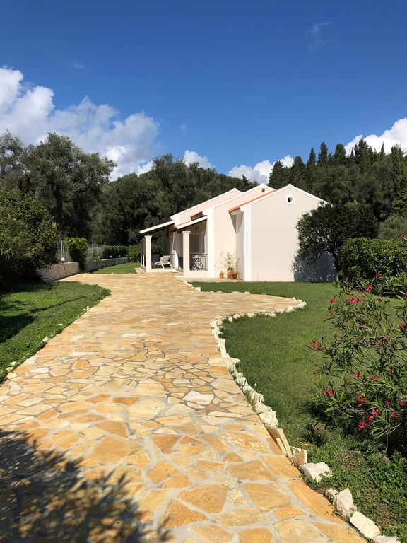 Villa in Afionas
