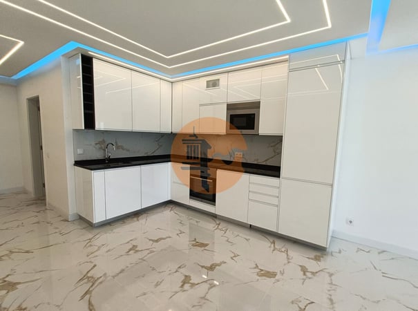 Apartment in Quarteira - view 1