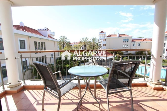 Apartment in Quarteira - view 1