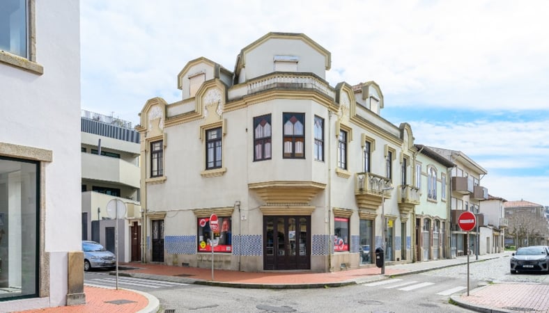 House in Espinho - view 1