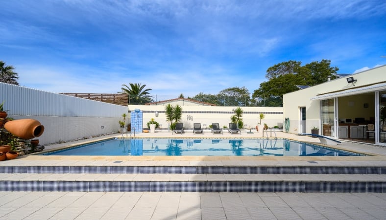 House in Sao Vicente de Pereira Jusa - view 1