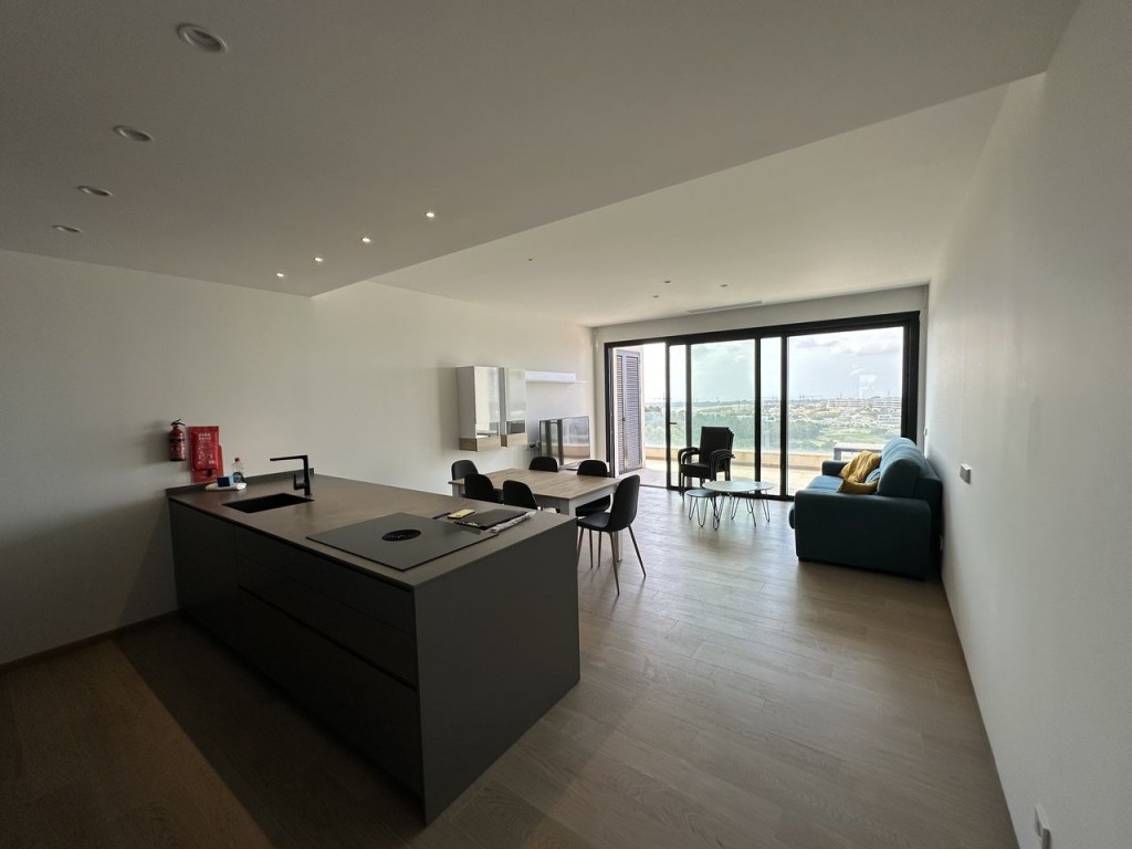 Apartment in Alicante - Image 3