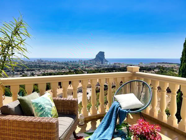 Villa in Calp - view 1