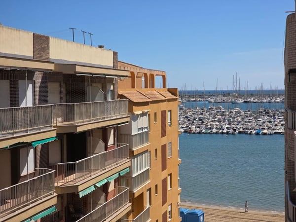 Apartment in Torrevieja - view 1