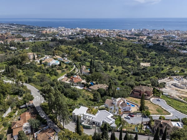 Land in Marbella - view 1